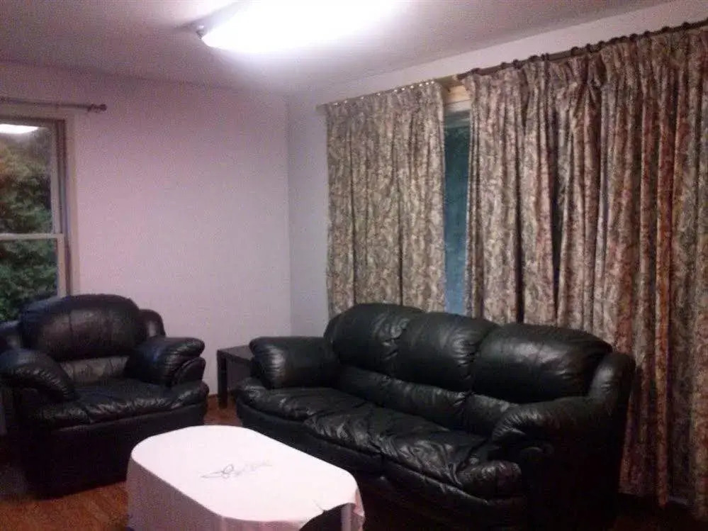 Port Hope Holiday Home