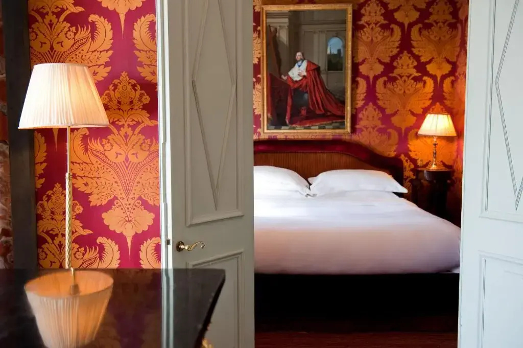 L'Hotel 66