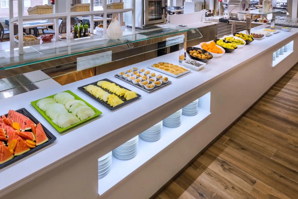 Hotel Oasis Park Splash photo 13