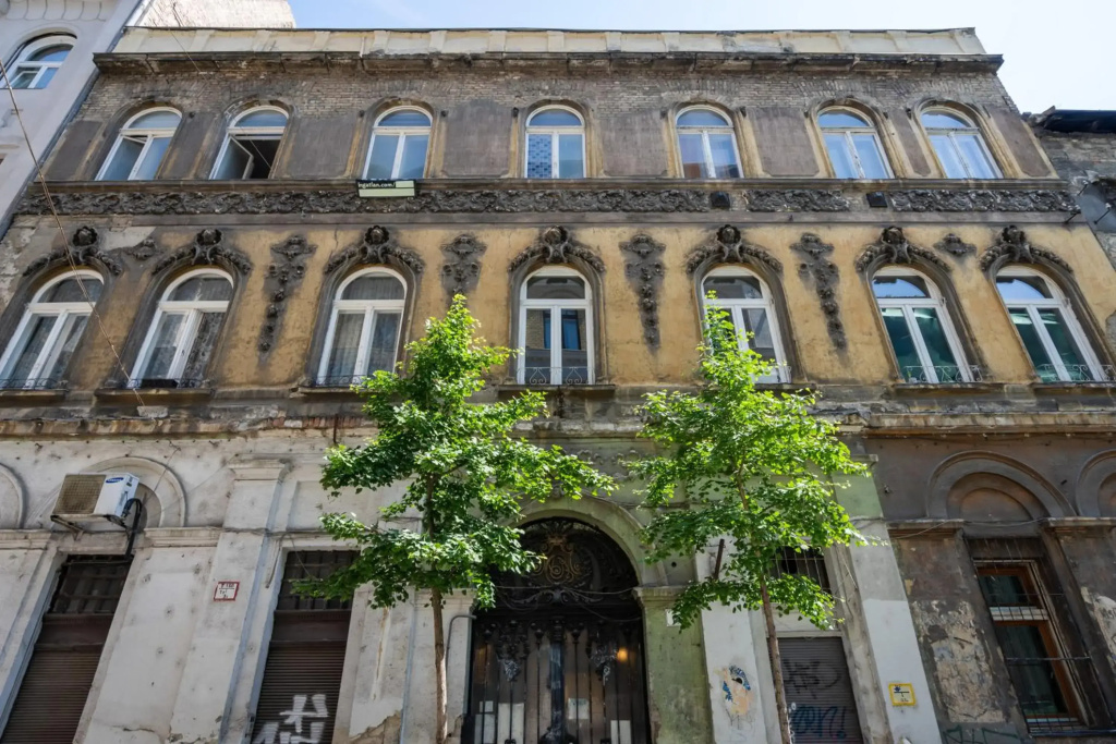 S15- Boutique Apartments, Best Location, by BQA