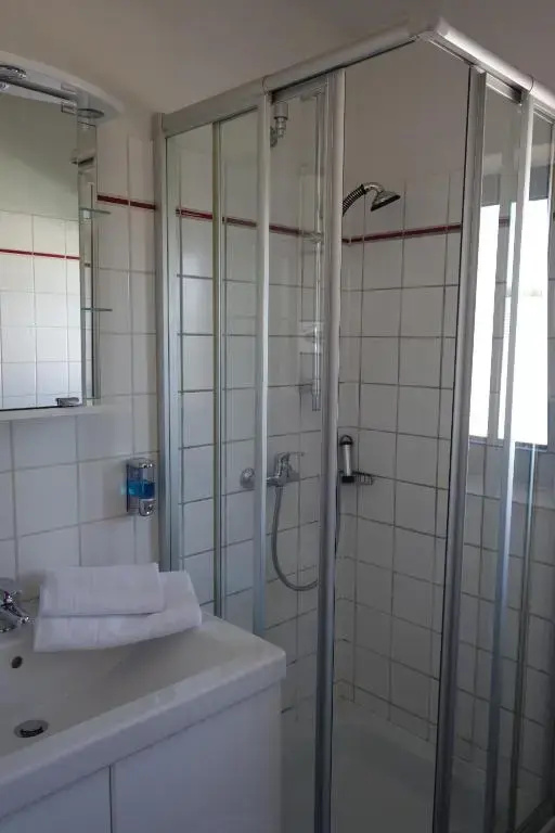 Hotel Gstehaus Linden - Chambres