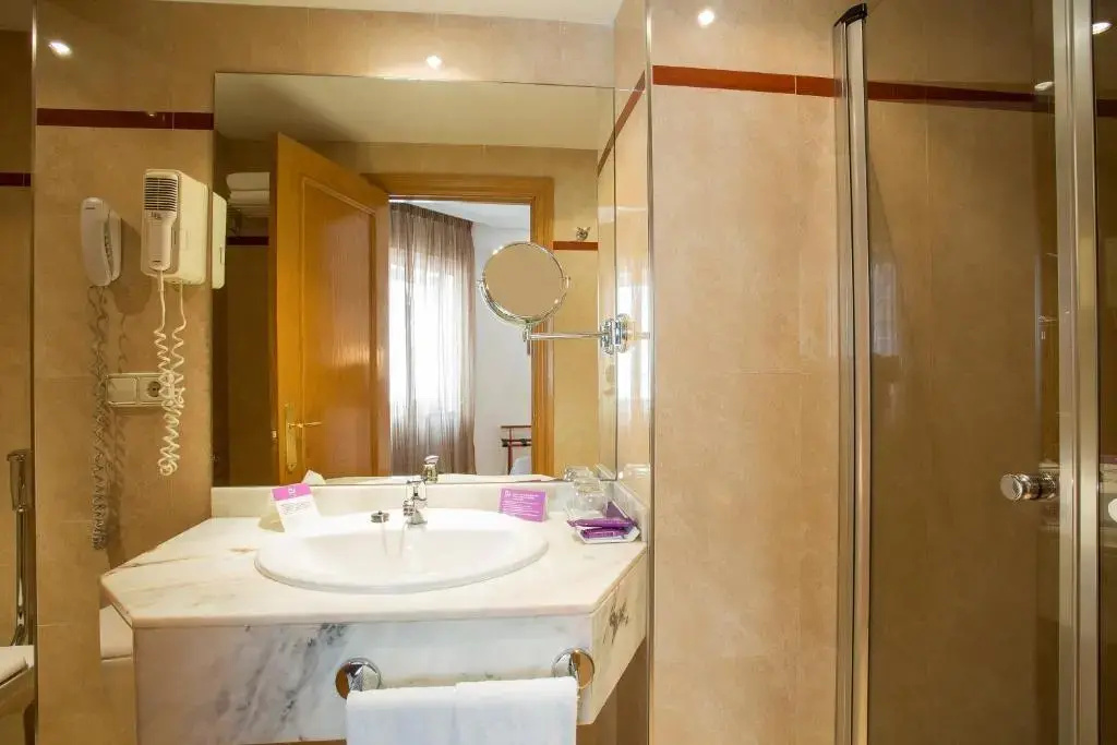Hotel Zentral Ramiro I Oviedo - Chambres