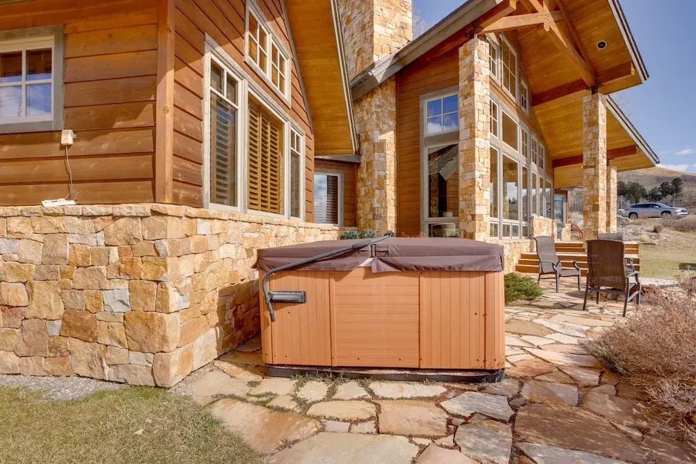 Telluride Mountain Chalet w/ Gym, Hot Tub & Views!