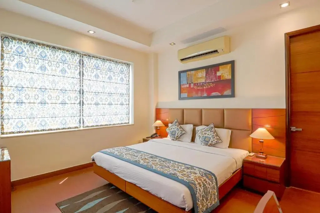 Deluxe Double room (full double bed)