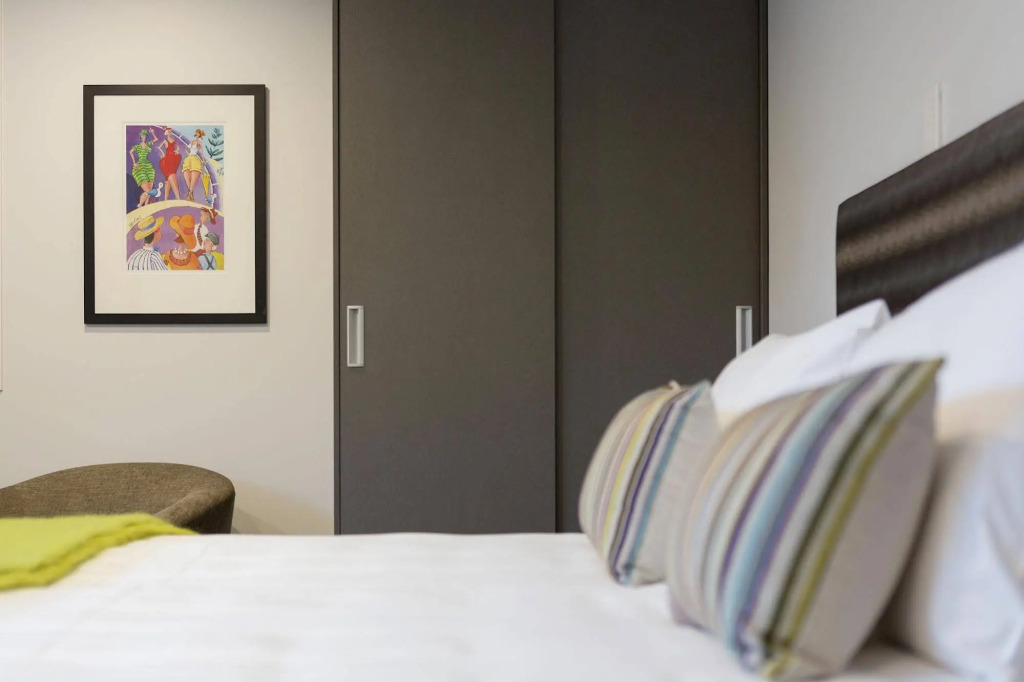 850 Cameron Motel by null