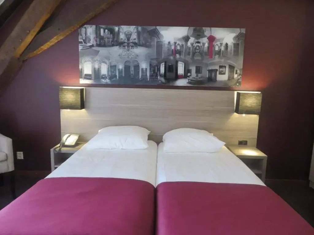 Standard Double room (full double bed)