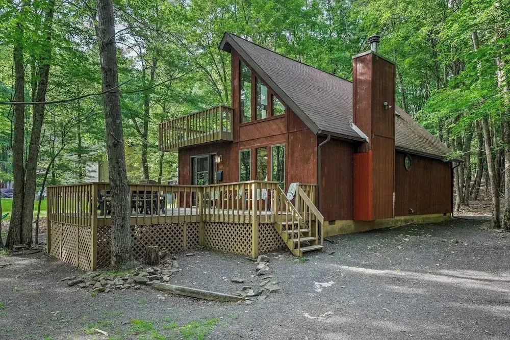7mins to Skiing, Fire Pit, Game Table Lake Access Hygge Home by Avantstay