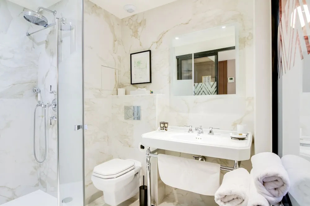 Mom’Art Hotel - Général