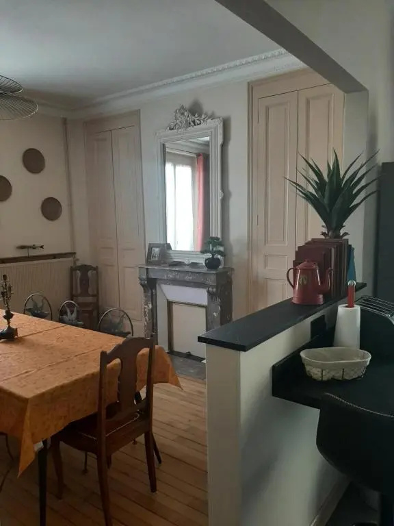 Voir la photo 3 — La p'tite bourgeoise Auxerroise, demeure de charme.