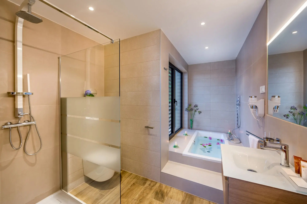 Villa AltaVista, Opatija - Seaview & Relax with Heated Pool and Private MiniGolf - фото 6