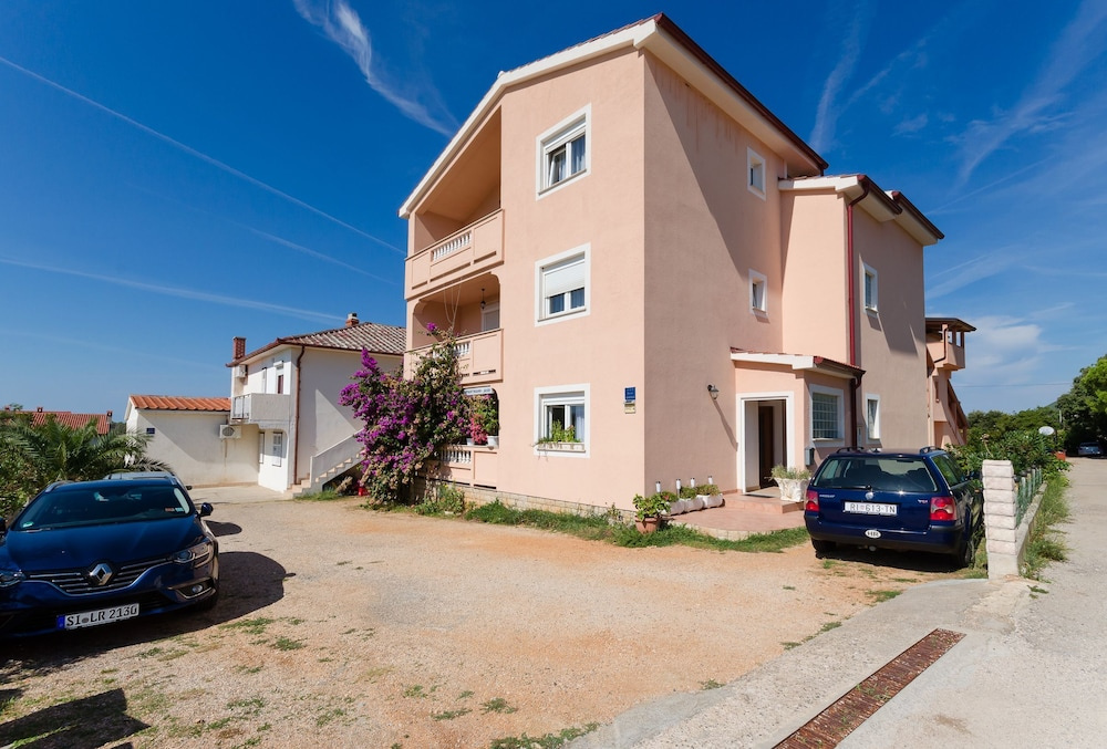 Apartments Jasmin