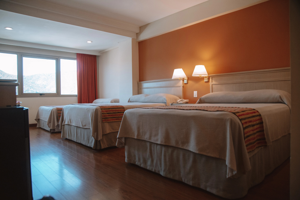 Casa Real — 4