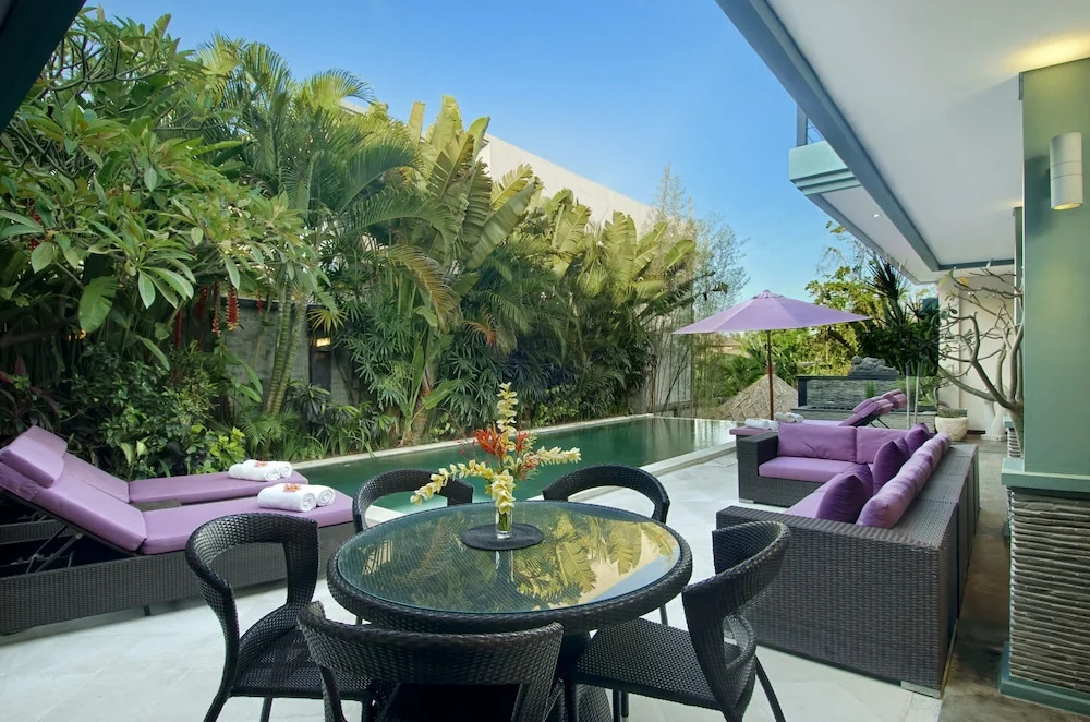 Luxury 3 Bed Villa With Private Pool Close to Echo Beach