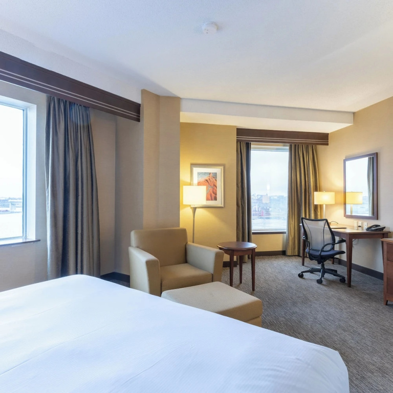 Standard Double Club room with harbour view (full double bed)