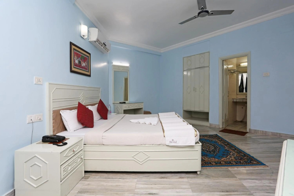 Hotel Niladri Premium — 4