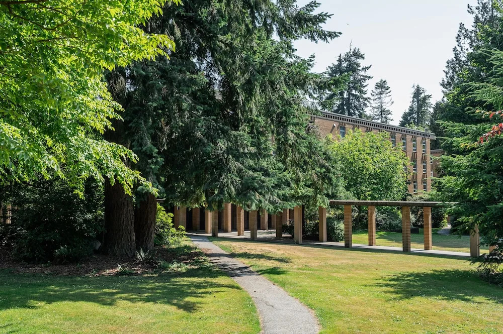 Pacific Spirit Hostel - фото 15