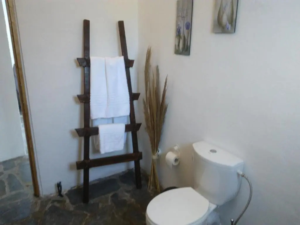 2 Bedrooms Cottage