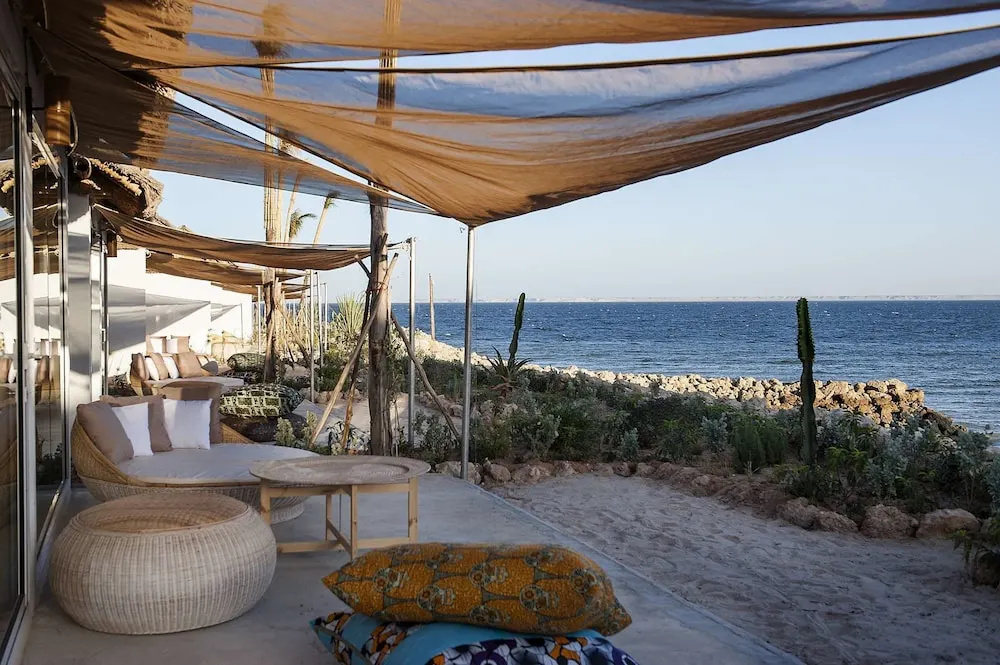 Beach & Waterfront