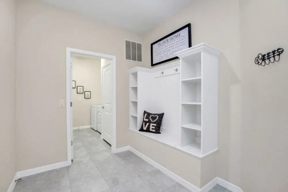 8 Bed 6 Bath Windsor Island Near Disney! 8 Bedroom Villa by Redawning