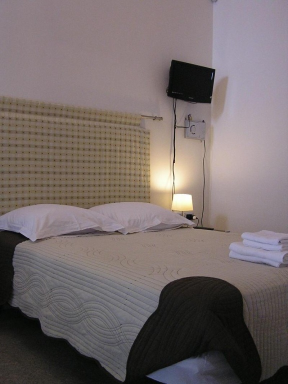 Art Transparent B&B — 3