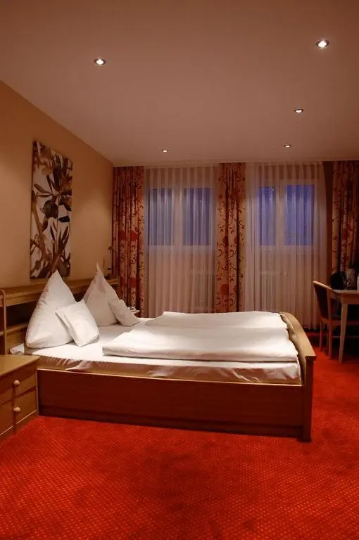 Zur alten Brücke - Chambres