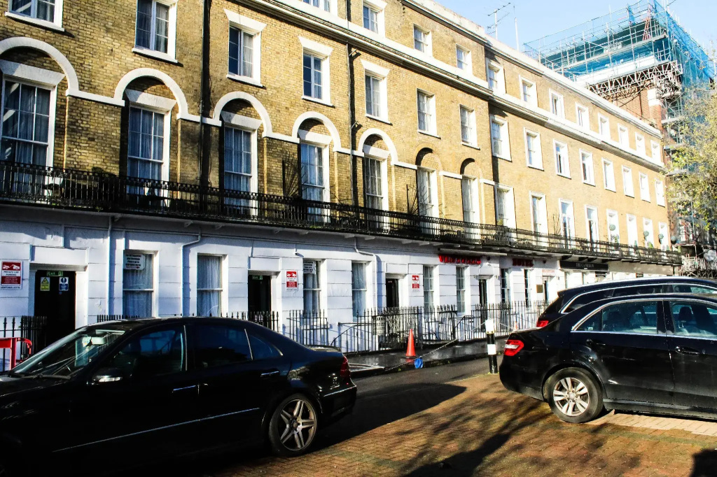 Ventures Hotel