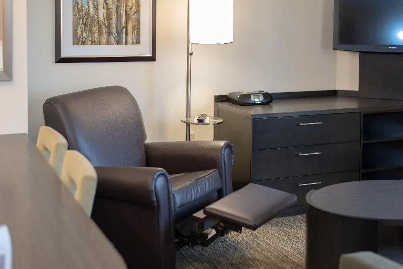 Sonesta Simply Suites Pittsburgh Airport - Chambres
