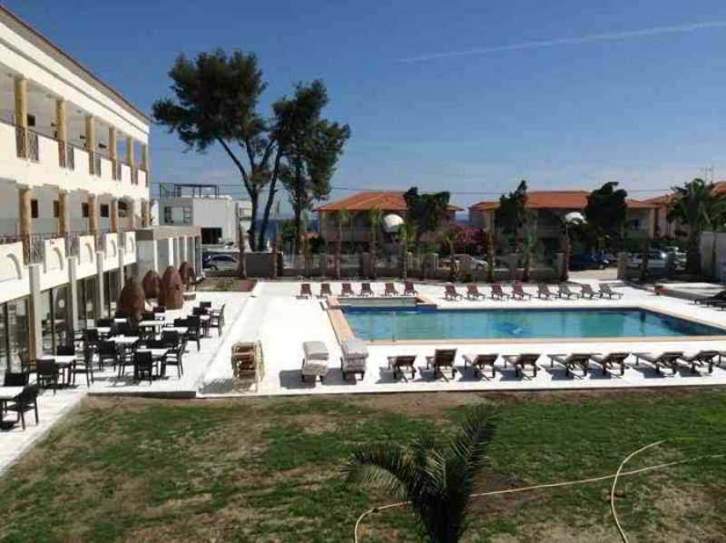 Hotel Hanioti Melathron 4 *