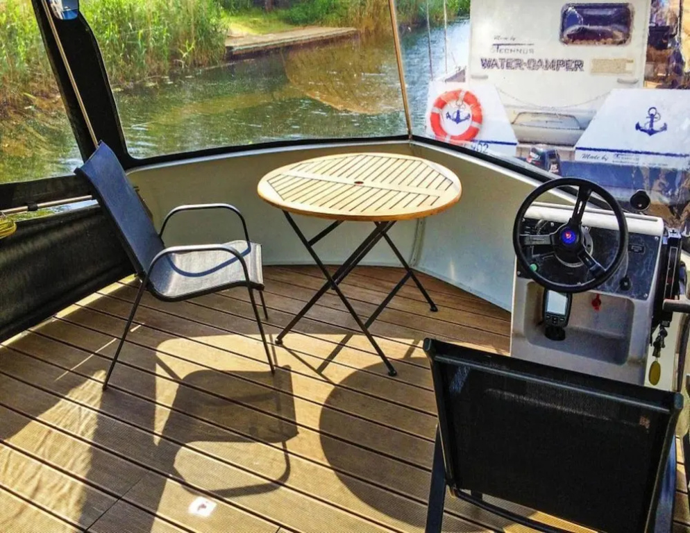 Houseboat on the Peene in Demmin