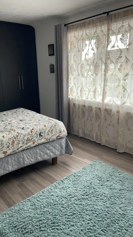 2 Bedroom House Near Wembley