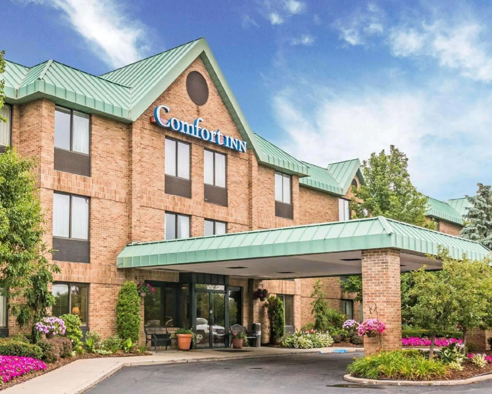 Comfort Inn Utica - фото 1