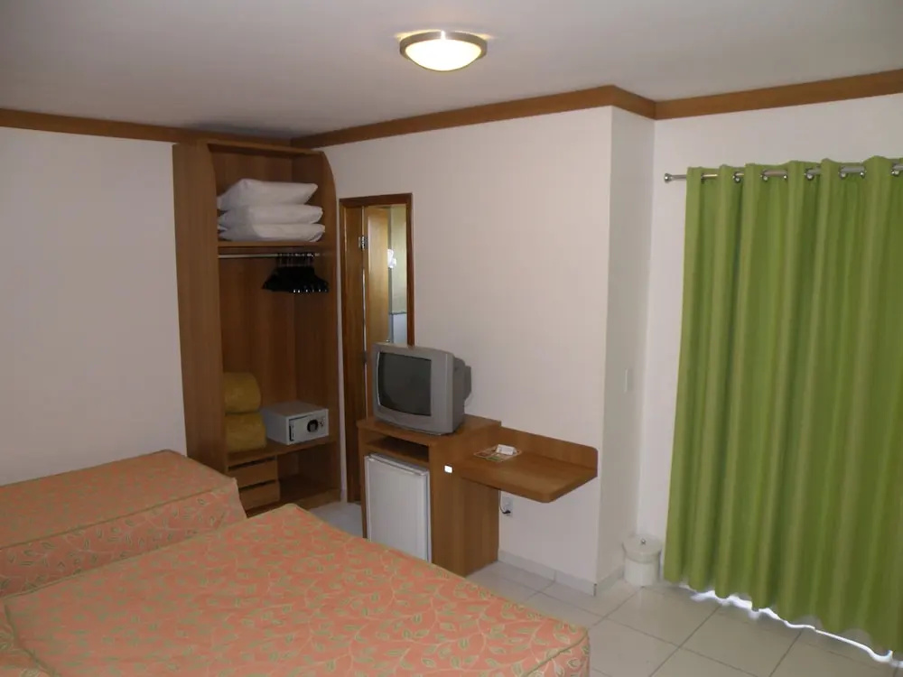 Golden Dolphin Grand - Achei Férias - Chambres