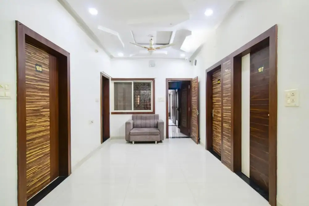 Hotel photo 12