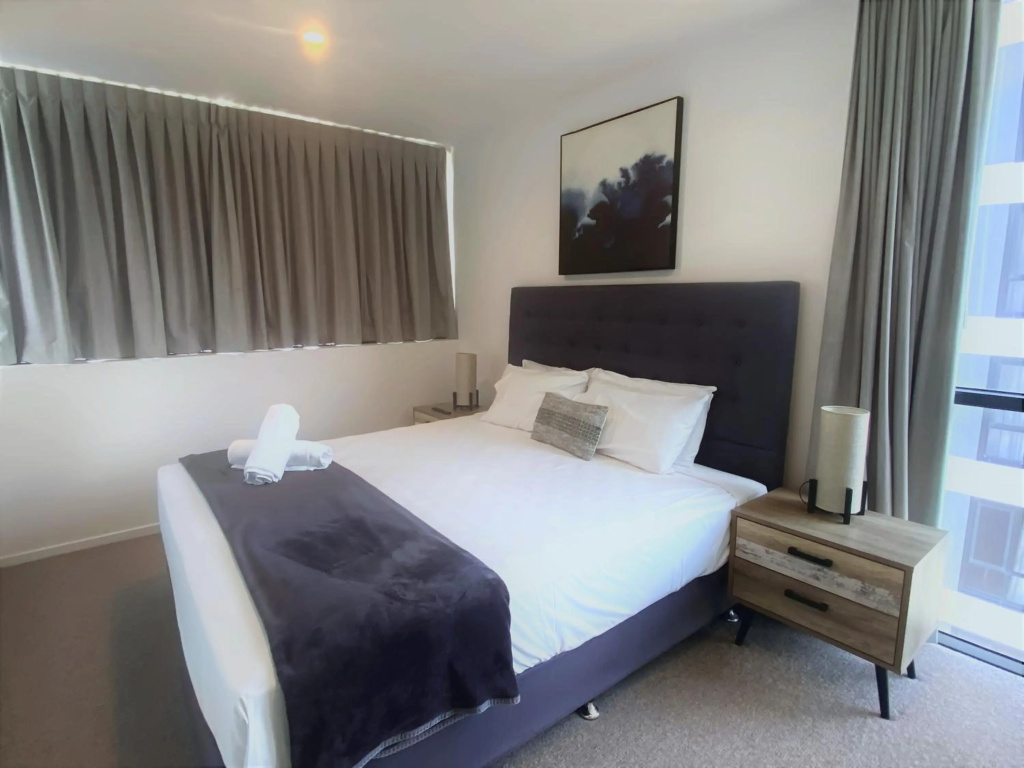 Qube Broadbeach — 2