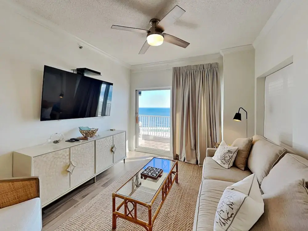 3 Bedrooms Standard room with balcony