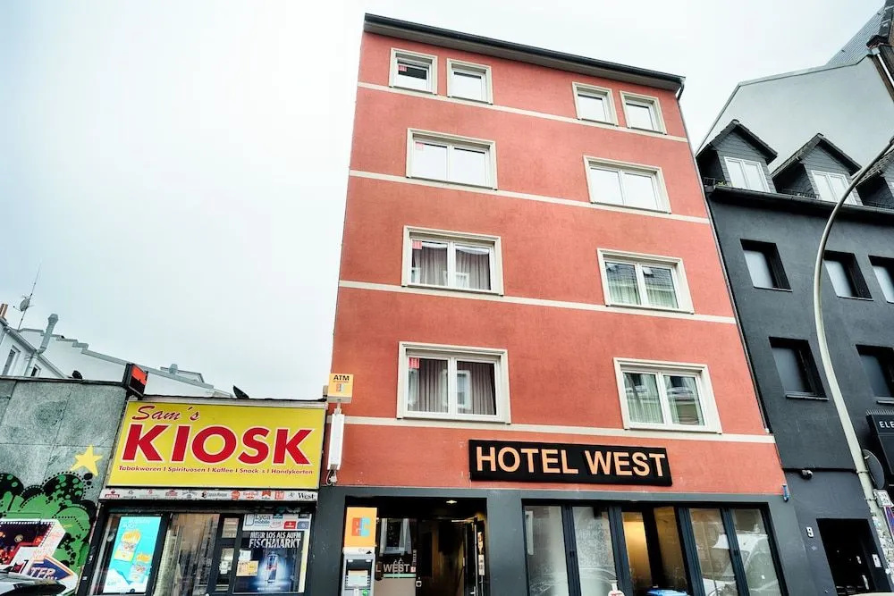Hostel West light