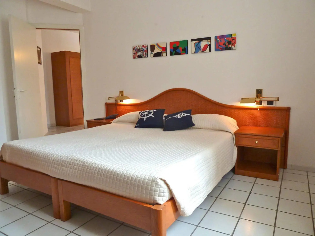 Hotel Yacht Club - Général