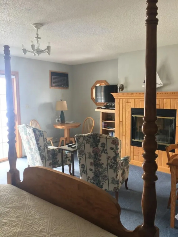 Standard Quadruple room with lake view