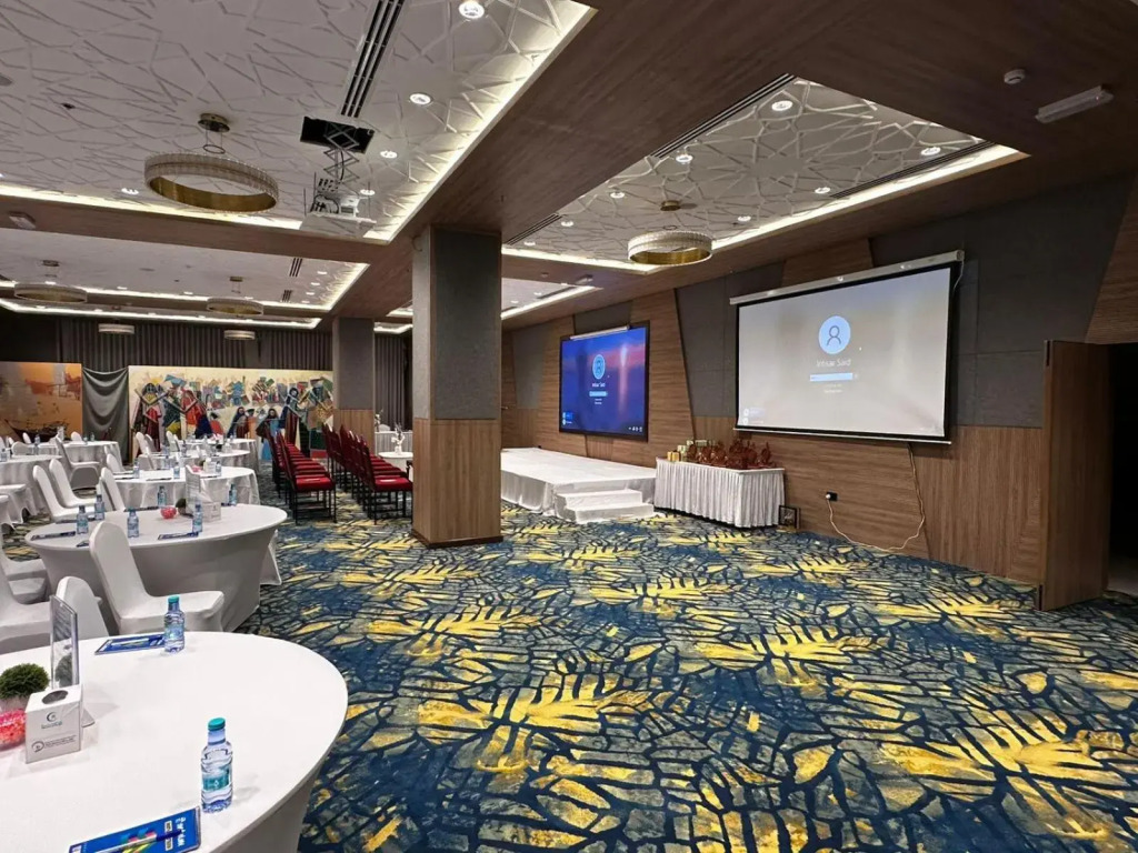 Surgrand Hotel - фото 14