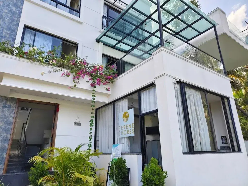 The Serene Shores - Luxury Private Villa
