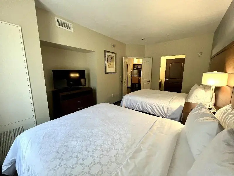 Staybridge Suites Carlsbad by IHG - Chambres
