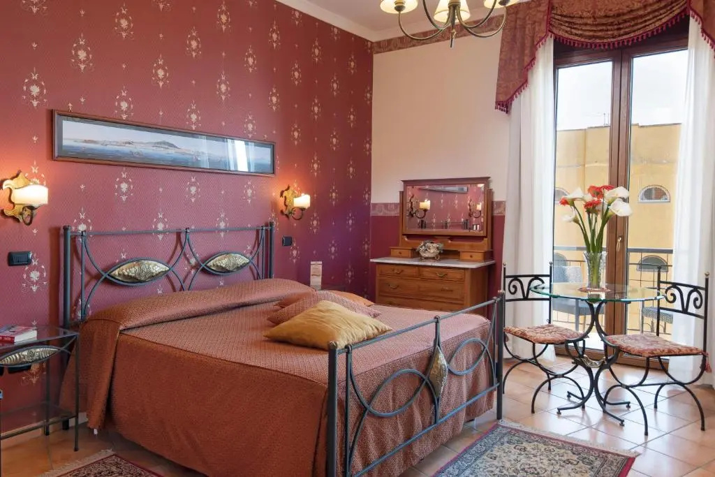 Pinto Storey Hotel - Chambres