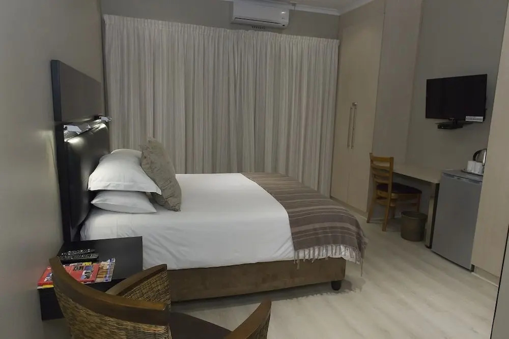 The Suburban — фото 5