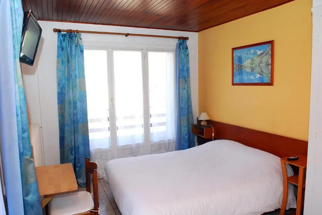 Economy room