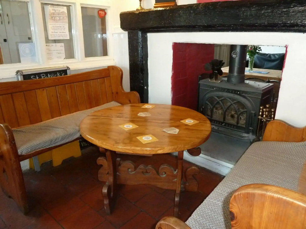 Mid Wales Inn - Général
