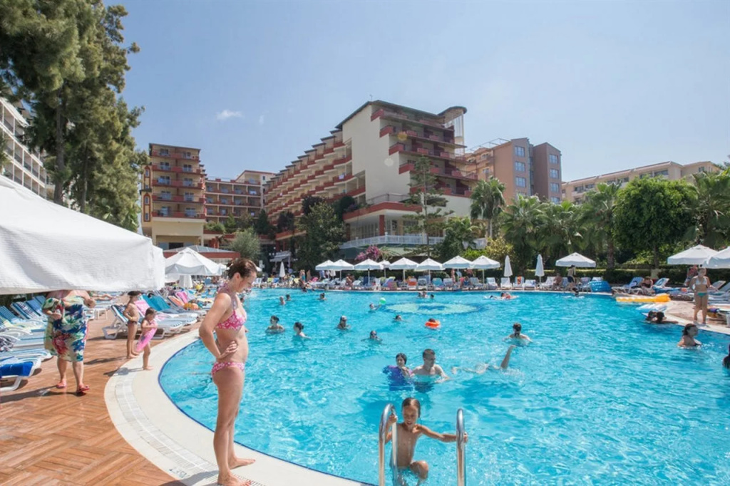 Holiday Park Resort - 3