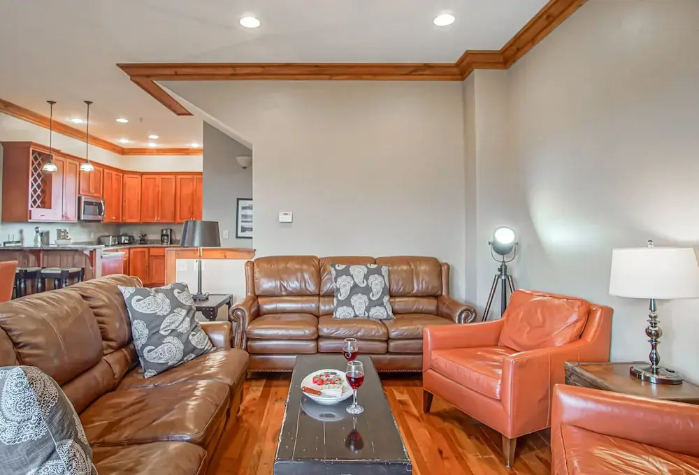 Shays Landing #6: 4 Bedrooms, 4.5 Bath: Pvt Hot Tub, Slope Side