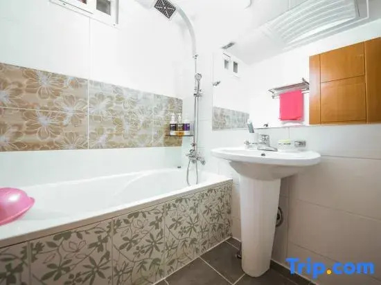 New Star Hotel