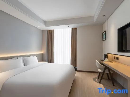 Standard Double room with view (full double bed)