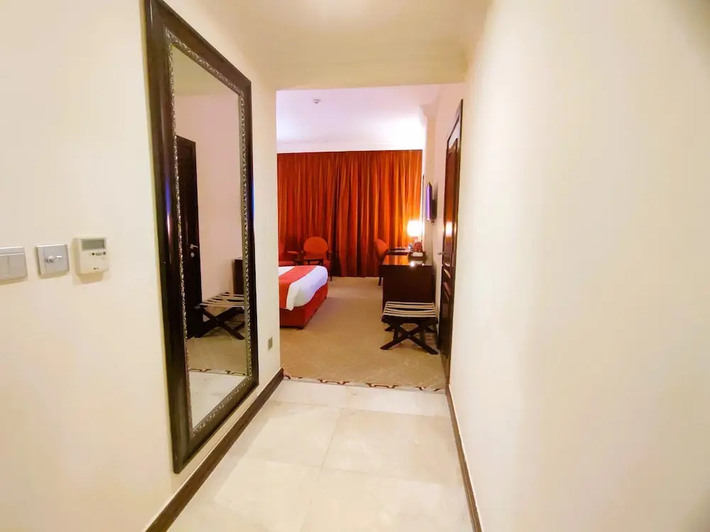 Grand Regal Hotel Hotel - Chambres